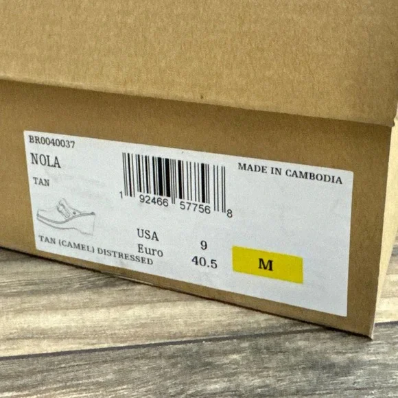 NIB Born Nola 9M Tan Distressed Suede Clogs Leather Open Back - Picture 10 of 12